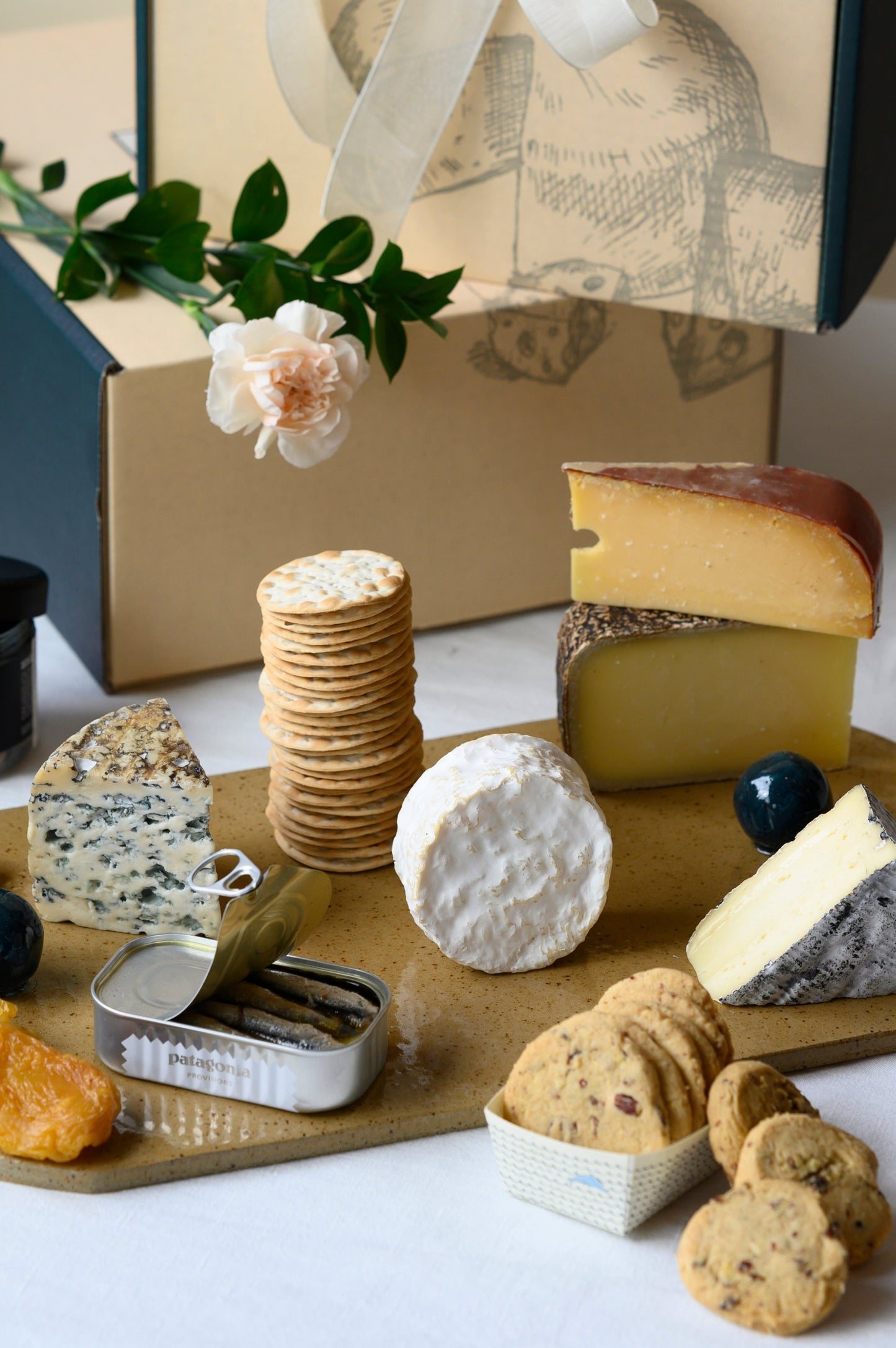 The Cheesemonger's Bespoke Box